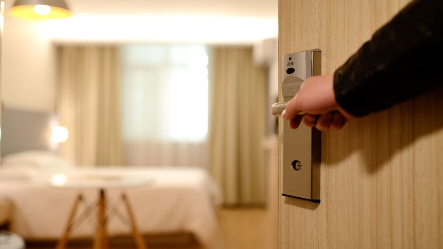 Higienização de Hotéis: Como fazer da forma correta