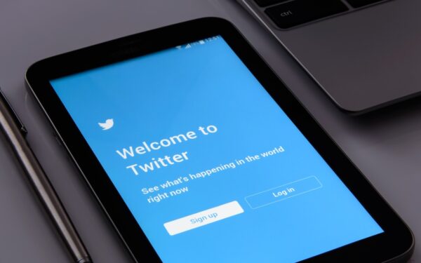 É possível acessar o Twitter anonimamente? Saiba mais sobre privacidade na rede social