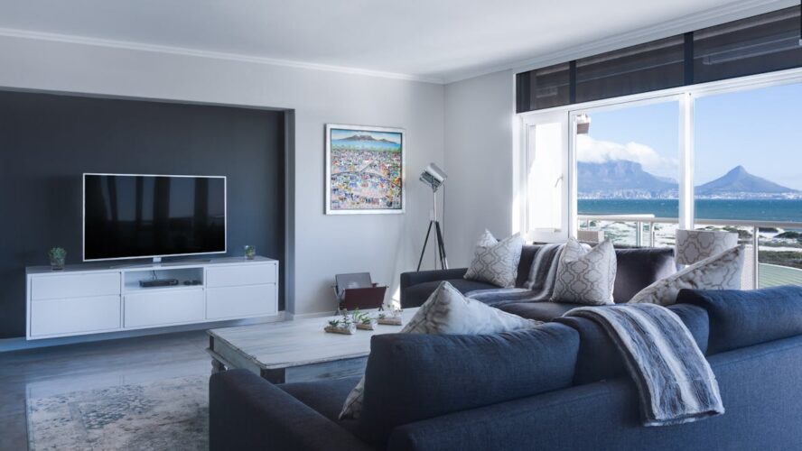 Mobília Inteligente: Como Montar um Apartamento Pequeno Sem Gastar Muito