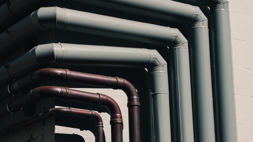 O que é inspeção com câmera e como ela ajuda a localizar o problema