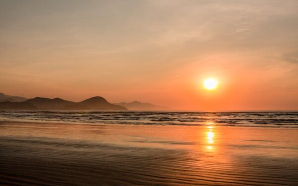 Turismo sazonal: o fenômeno que transforma cidades turísticas em “cidades fantasmas” durante o inverno